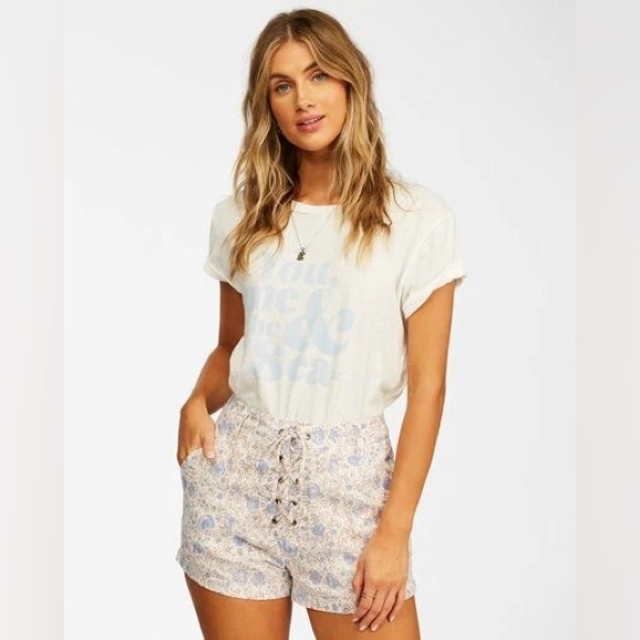 BILLABONG Laced Up Shorts SALT CRYSTAL - Picture 1 of 2